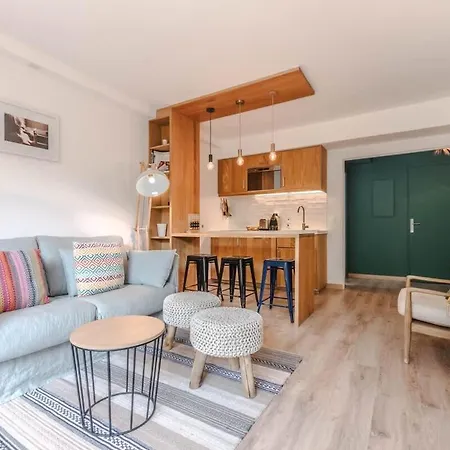 Le Bailly L Beachside & Rooftop L Shellter