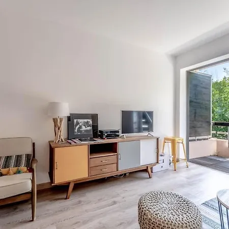 Le Bailly L Beachside & Rooftop L Shellter