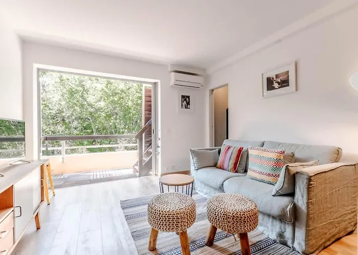 Le Bailly L Beachside & Rooftop L Shellter