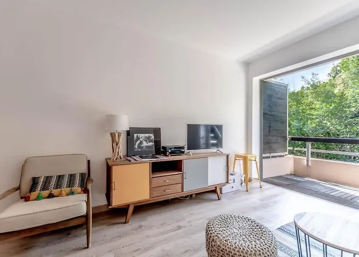 Le Bailly L Beachside & Rooftop L Shellter