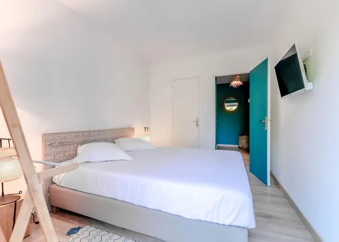 Le Bailly L Beachside & Rooftop L Shellter Apartmán