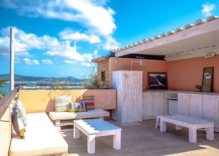 Le Bailly L Beachside & Rooftop L Shellter * Saint Tropez